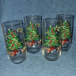 Vintage Luminarc Christmas Tree Presents Holly Drinking Glasses Set of 4